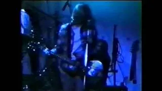 Nirvana - About A Girl Live 1989-90