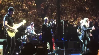 U2 6/12/2015 Paris Accor Arena Bercy Patti Smith Gloria & People Have The Power