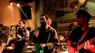 The Frantic Five feat Dimitris Beleniotis (The Cardinals): Why Do I Cry
