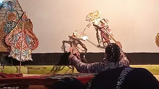 (WAYANG KULIT /DALANG KI UTORO WIJAYANTO VERSI PERANH)degolan bumirejo lendah