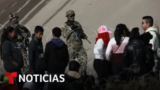 Migrantes intentan cruzar desde Ciudad Juárez | Noticias Telemundo