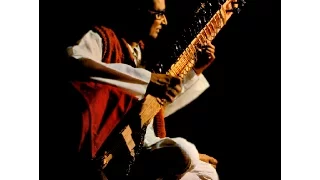 Pandit Nikhil Banerjee (Sitar) - Raga Des