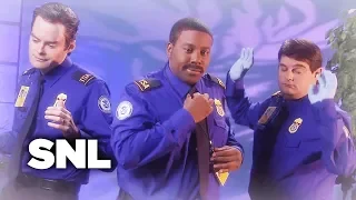 A Holiday Message from the TSA - SNL