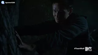 Teen Wolf 6x13 'After Images' Brett running away from the Hunters