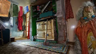 Abandoned House Of The Lost Indian | Full Of Antiques From All Over The World