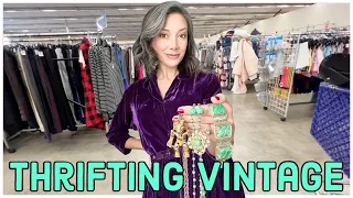 Thrift With Me For Vintage - Goodwill Shopping and Antique Mall Haull