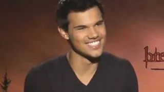 Taylor Lautner Junket Interview: Breaking Dawn Part 1