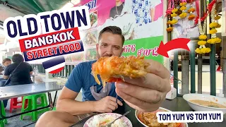 Old Town Bangkok THAI STREET FOOD TOUR 🌶🍜 Best Tom Yum Khaosan/Banglamphu Area - ฝรั่งกินอาหารไทย