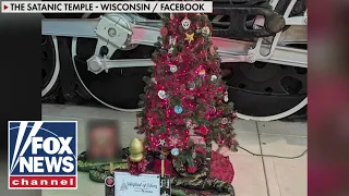 'DIVISIVE DECORATION': Christmas tree at Wisconsin festival sparks 'outrage'
