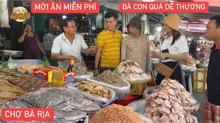 Khương Dừa, Bảo Chung, Dũng Nhí đi chợ Bà Rịa được bà con thương mến toàn mời ăn miễn phí