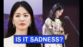 Song Hye Kyo looks sad during happy moments at Baeksang Arts Awards #songhyekyo #sadness