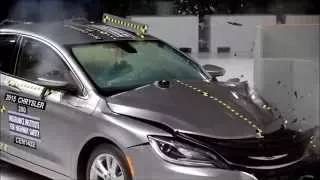 Crash Test Chrysler 200 2015