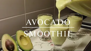 Simple avocado smoothie/by a 9 year old