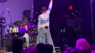 Oliver Tree - Alien Boy / Upside Down @ St. Andrew's Hall (November 3, 2018)