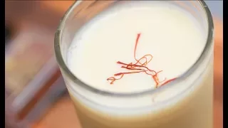 Kesari Milk/kesar wala doodh (Saffron Milk)