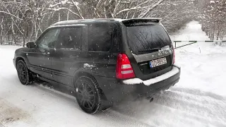 Subaru Forester 2.0 XT 2004 on winter
