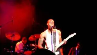 raphael saadiq - big easy (live @ fox theater oakland)