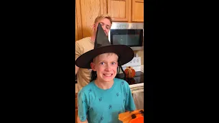 Giant Halloween Dice Roll Game 🎃