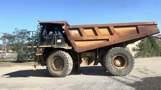 CAT 775E Dump truck