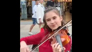 Karolina Protsenko First Time Signing Volla In French And Playing The Violin at the Same Time