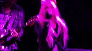 Hello Kitty - Avril Lavigne live in Belo Horizonte, Brazil 2014