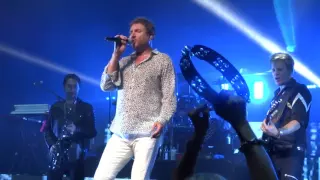 Duran Duran performing "The Reflex"