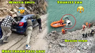 Tourist Car Pahad se gir gayi 😭 or sab Buri tarah Fass gaye 😰 Jeori to Tabo Day 3 Winter Spiti