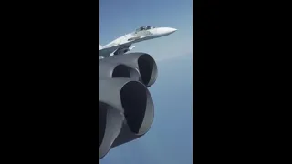 B-52 Bomber intercepted by Russian Su-27 #shorts