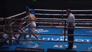 Казахстанский боксер за раунд отправил в нокдаун и нокаутировал «звездного» соперника