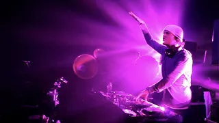 Avicii – Live at Pier 94 (NYC, Jan 1, 2012) (bgm specterr video , videovasualizer)