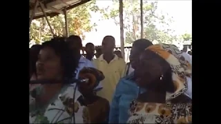 Les Piroguiers de la Basilique Sainte Anne du Congo