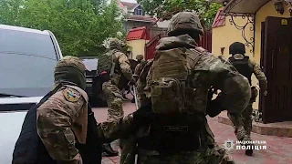 В Одесі поліцейські затримали групу осіб, підозрюваних у незаконному позбавленні волі людей