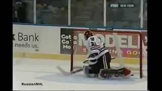 Viktor Kozlov robs Brent Seabrook and scores a beautiful goal vs Blackhawks (31 oct 2006)