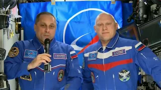 Поздравление экипажа МКС c Днём космонавтики