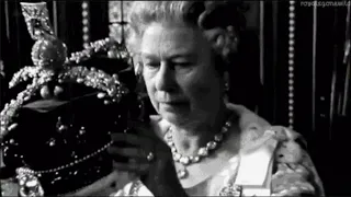 Queen Elizabeth Tribute - Viva La Vida