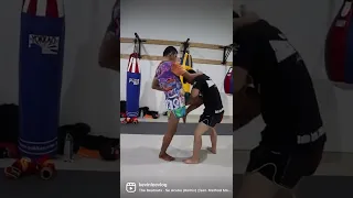 Superlek Showing His Elbow Setup To Foot Sweep | Muay Thai