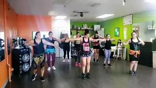 MOVIENDO LAS CADERAS ORO SÓLIDO ZUMBA CON CHIO la sabrosura