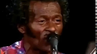 Johnny B Goode - Chuck Berry - (Live at the Roxy 1982 - Stereo Version)