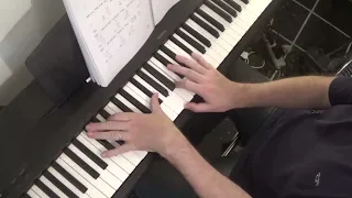 And I love her.(The Beatles) Piano tutorial