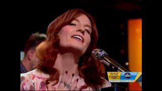 Florence and the Machine - GMA November 21, 2011 complete (Shake it Out and Interview)