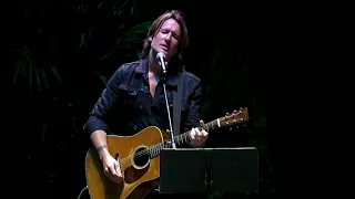 Keith Urban Preforms At Las Vegas Massacre Vigil At The Ascend Amphitheater