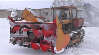 Шнеко-роторный снегоуборщик на ДТ-75