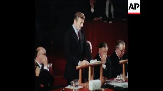 SYND 5-11-70 NEW YORK MAYOR, JOHN LINDSAY ARRIVES IN THE UK