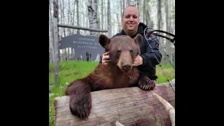 Ontario Spring Bear hunt 2022 with a bow at 6 yards!