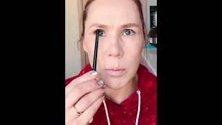 Делаем макияж (обучающее видео по макияжу)