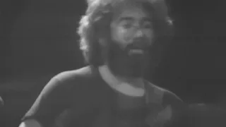 Grateful Dead - Scarlet Begonias / Fire On The Mountain - 4/27/1977 - Capitol Theatre