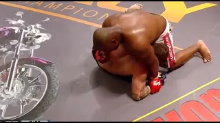 Brutal fight Heavy weight MMA fight .. Derrick lewis vs Ricky shivers..