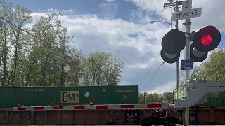 NS NORFOLK SOUTHERN INTERMODAL CONTAINER TRAIN