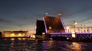 Sankt Petersburg Opened Dvortsoviy Bridge near Ermitage and music