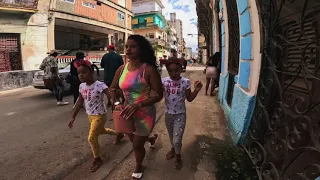 Así vive el PUEBLO CUBANO. ¡EN LA MISERIA! ¿Comiendo de la basura?